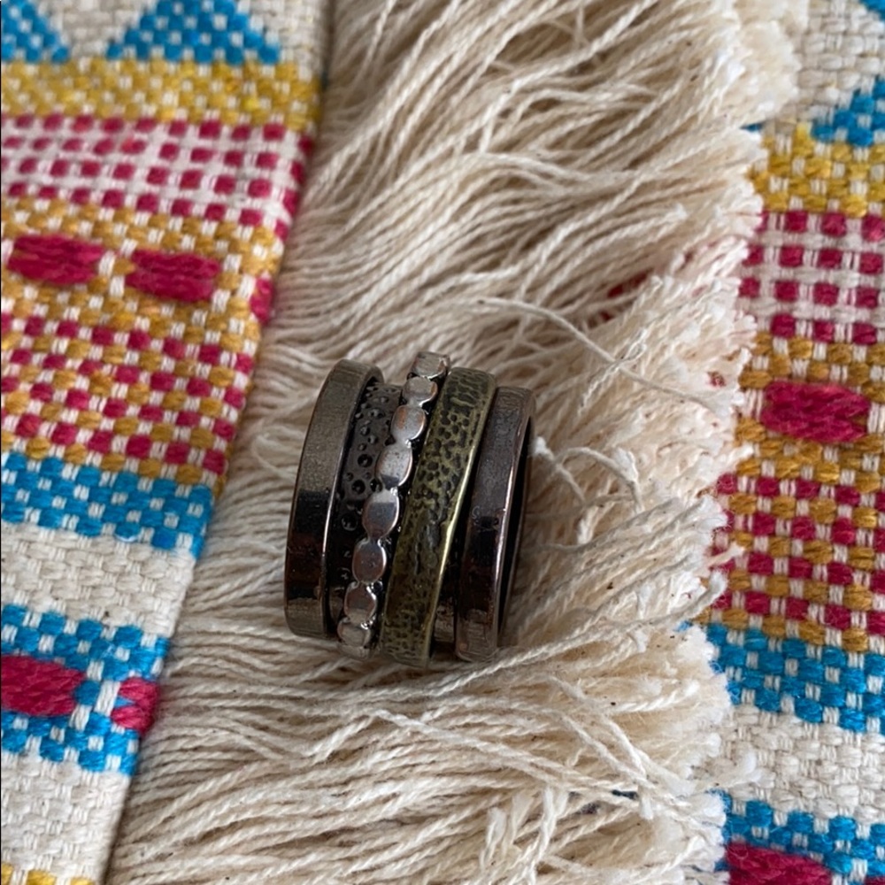 Assorted rings - Picture 3 of 4